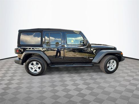 Used 2021 Jeep Wrangler Unlimited Sport S image 5