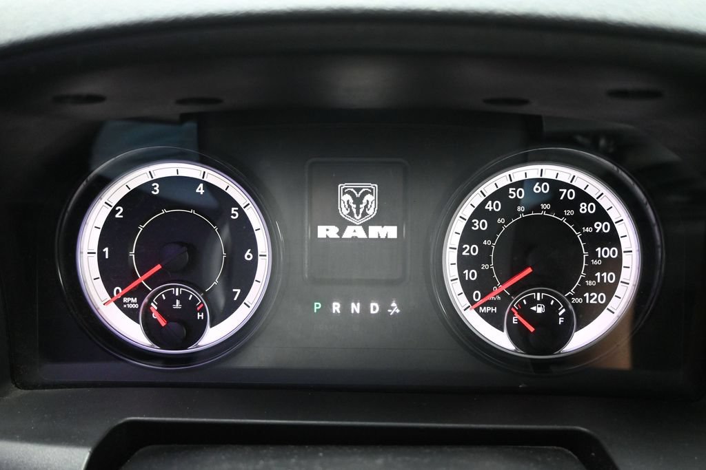 Used 2018 RAM 1500 Express w/ Express Value Package RWD image 20