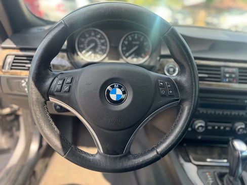 Used 2009 BMW 328i Convertible image 31