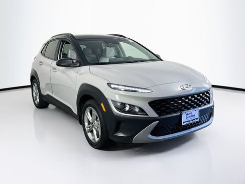 Used 2023 Hyundai Kona SEL FWD image 3