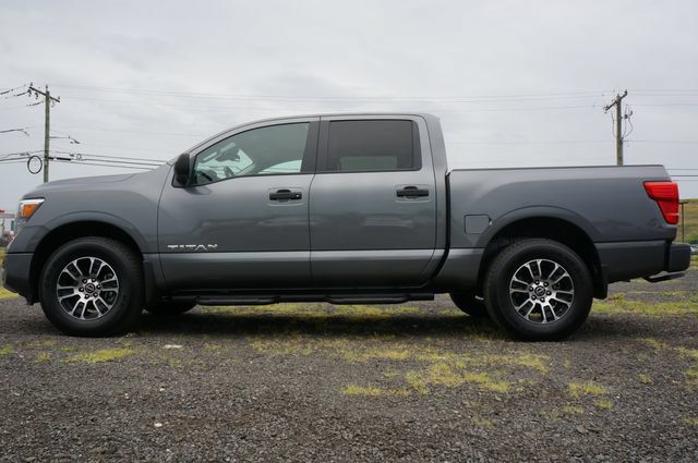 Certified 2024 Nissan Titan SV w/ SV Convenience Package AWD/4WD image 7