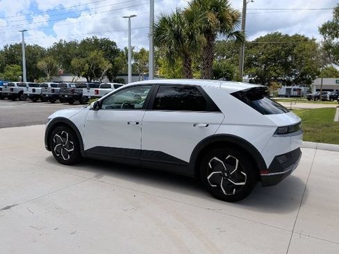 Certified 2022 Hyundai Ioniq 5 SE w/ Cargo Package RWD image 11