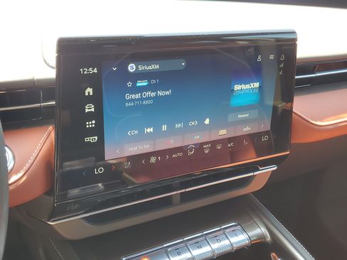 Certified 2024 Lincoln Nautilus Black Label w/ Jet Appearance Package (87T) AWD/4WD image 18