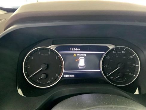 Used 2021 Nissan Rogue SV FWD image 9