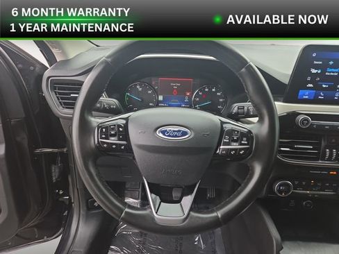 Used 2021 Ford Escape SE w/ SE Sport Appearance Package image 12