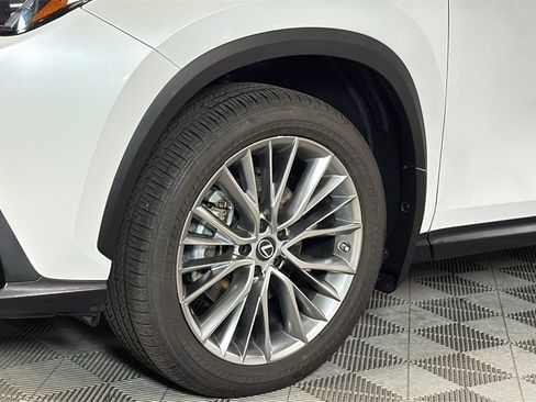 Certified 2022 Lexus NX 350h AWD image 4