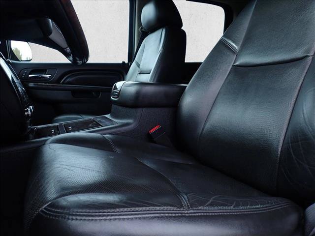 Used 2013 GMC Yukon XL Denali AWD/4WD image 14