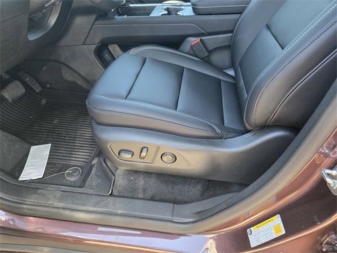 New 2025 GMC Acadia Elevation w/ Elevation Premium Package image 12