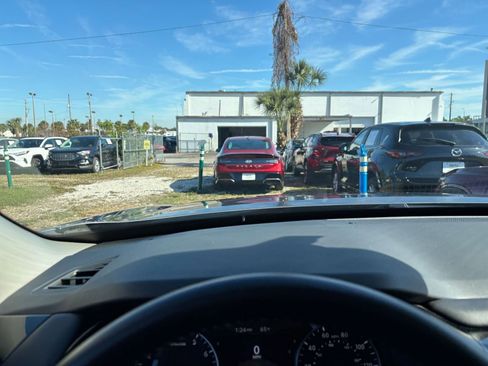 Used 2025 Nissan Pathfinder SV image 36