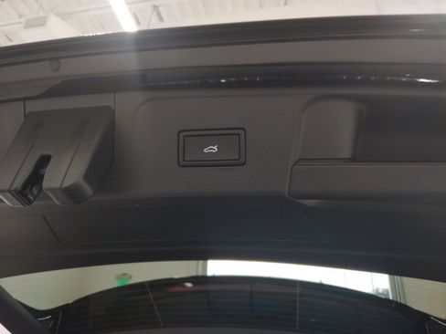 New 2026 Volkswagen Atlas SEL Premium R-Line AWD/4WD image 15