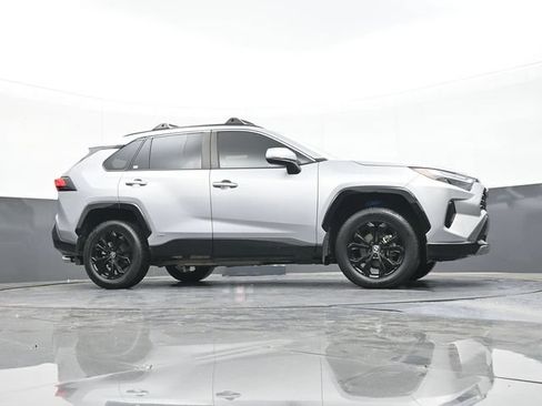 Used 2024 Toyota RAV4 SE AWD/4WD image 50