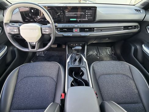 Certified 2025 Kia K4 EX w/ GT-Line Sunroof Package FWD image 27