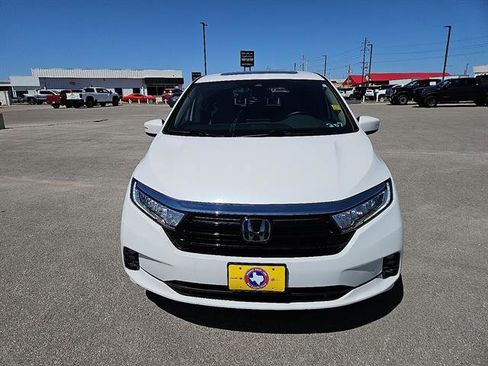 Used 2024 Honda Odyssey Touring image 8