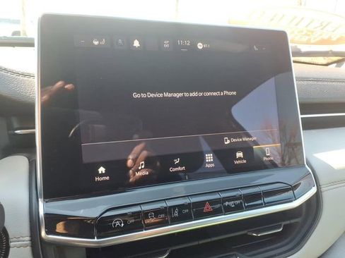 Used 2023 Jeep Compass Limited image 15