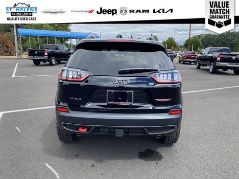 Used 2022 Jeep Cherokee Trailhawk w/ Sun, Sound & Nav Group AWD/4WD image 5