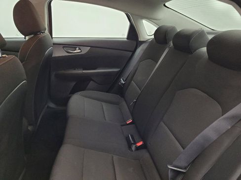 Used 2021 Kia Forte LXS FWD image 18