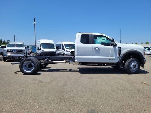 New 2025 Ford F550 4x4 Regular Cab Super Duty image 4