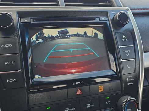 Used 2016 Toyota Camry SE w/ Moonroof Package image 27