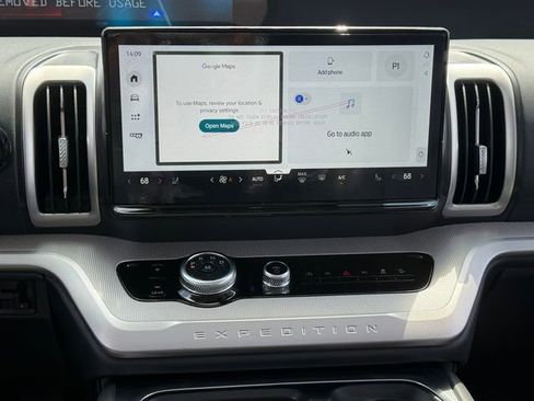 New 2026 Ford Expedition Active AWD/4WD image 12
