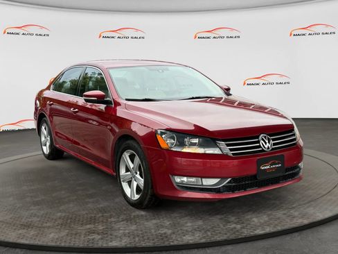 Used 2015 Volkswagen Passat 1.8T Limited Edition FWD image 5