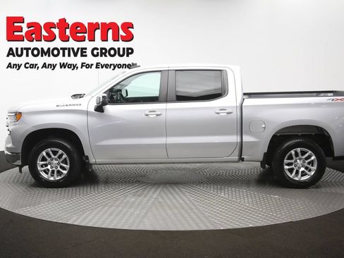 Used 2022 Chevrolet Silverado 1500 LT AWD/4WD image 62