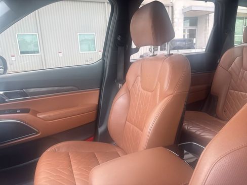 Used 2025 Kia Telluride SX X-Line AWD/4WD image 12