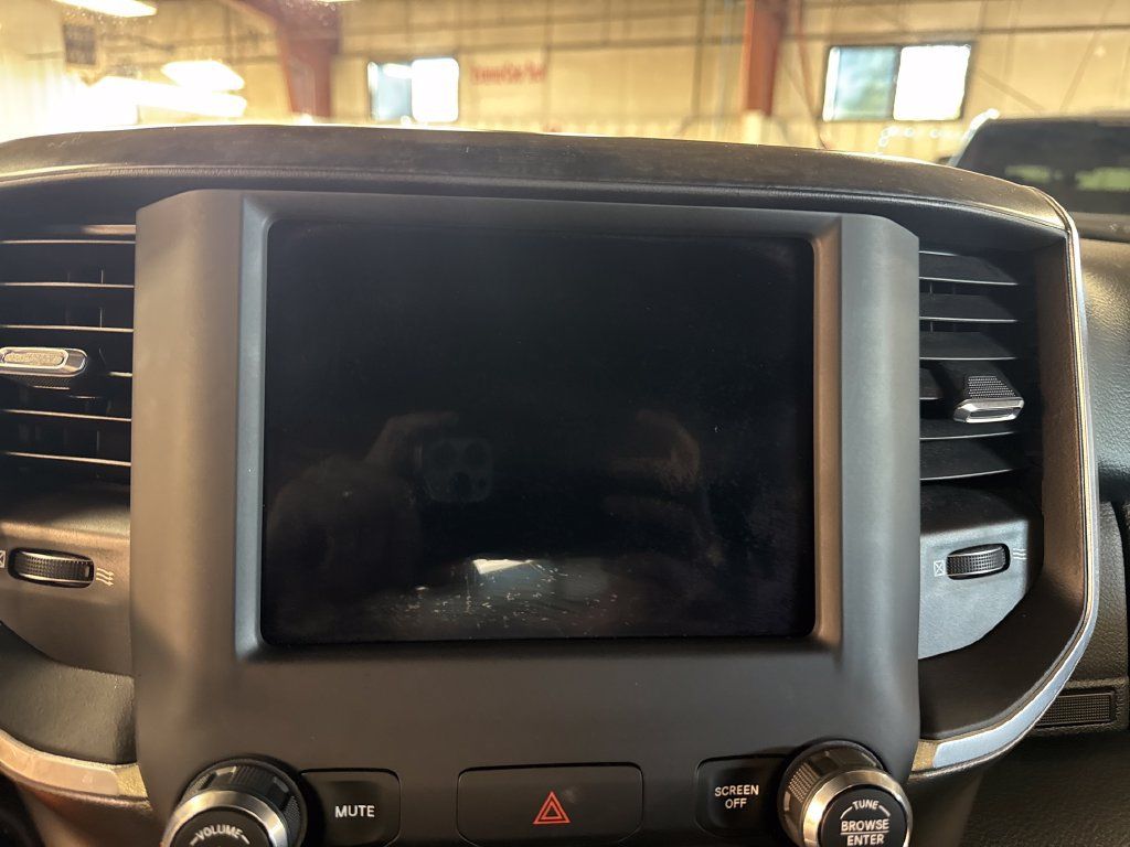 Used 2019 RAM 1500 Big Horn AWD/4WD image 23