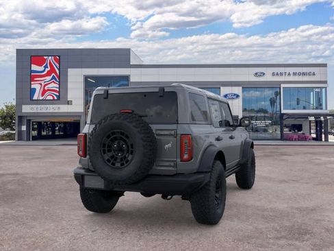 New 2026 Ford Bronco Badlands w/ Sasquatch Package AWD/4WD image 8