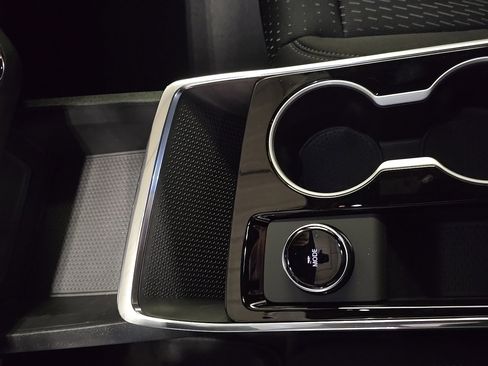 New 2026 Chevrolet Equinox LT image 17