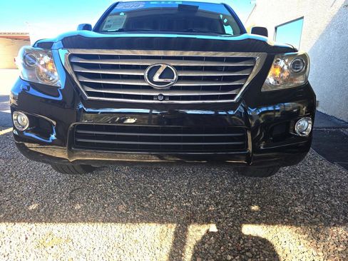 Used 2010 Lexus LX 570 4WD image 30