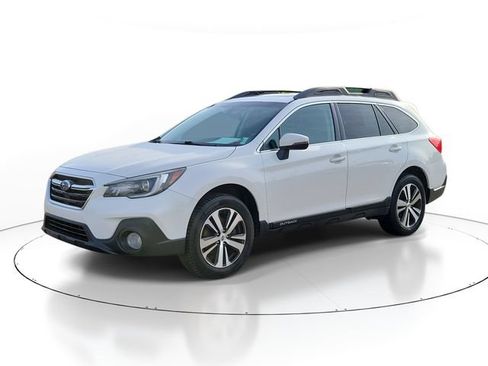Used 2018 Subaru Outback 2.5i Limited AWD/4WD image 2