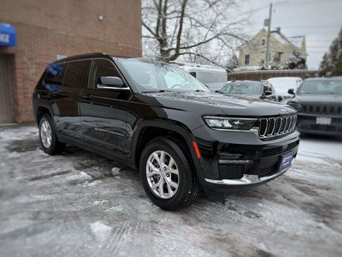 Used 2022 Jeep Grand Cherokee L Limited image 3