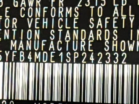 Used 2025 Toyota Corolla LE image 31