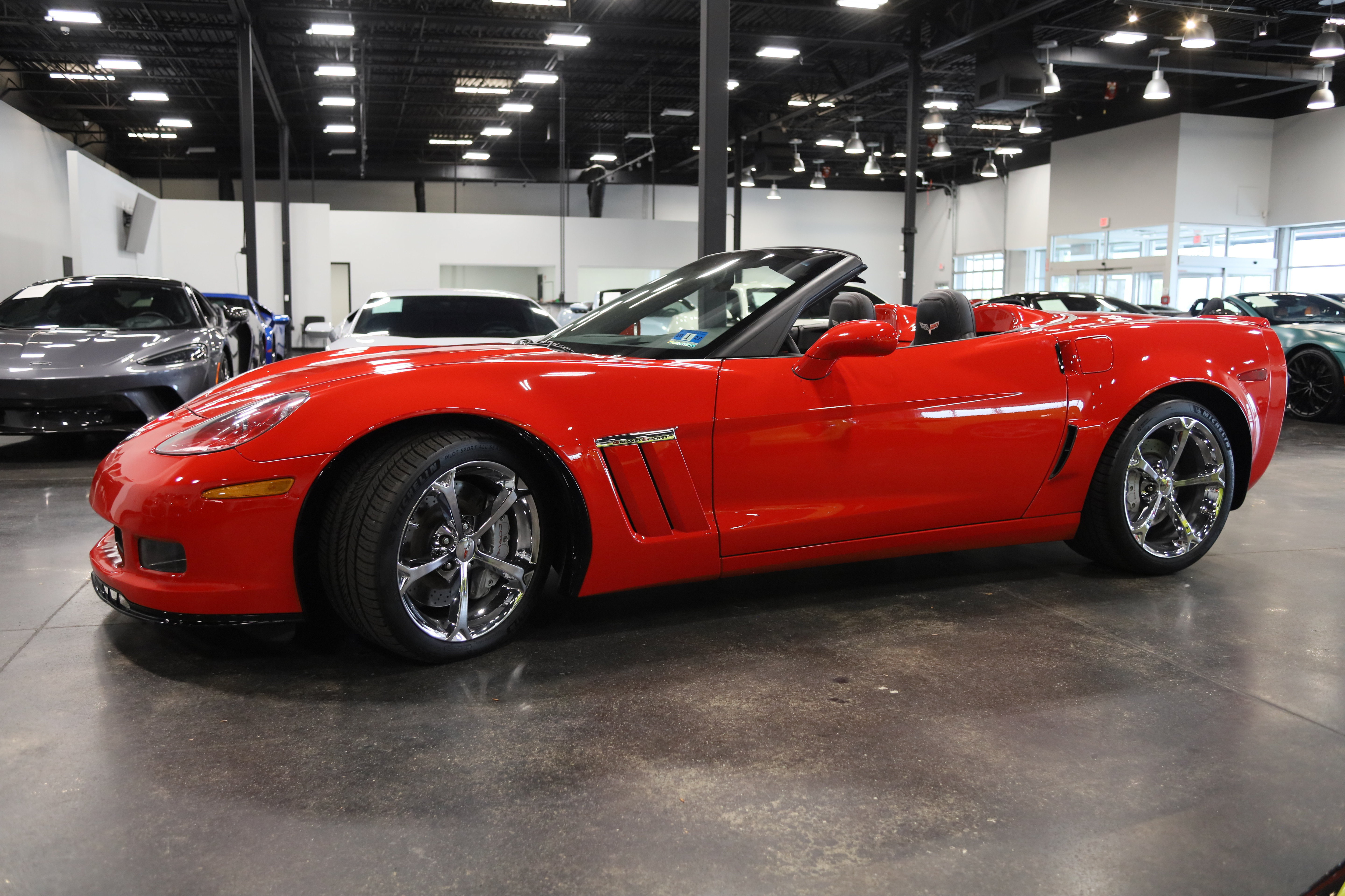 Used 2011 Chevrolet Corvette Grand Sport w/ Preferred Equipment Group RWD image 13