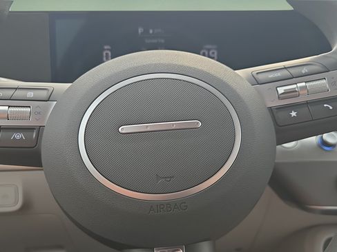 Used 2026 Hyundai Kona SE AWD/4WD image 12