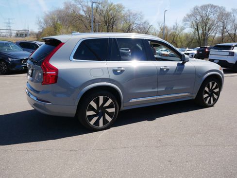 Used 2024 Volvo XC90 T8 Plus AWD/4WD image 7