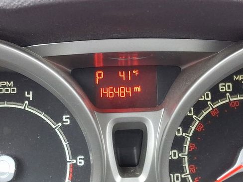 Used 2012 Ford Fiesta SE image 19