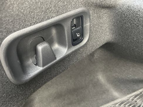 Certified 2024 Mercedes-Benz C 300 4MATIC Sedan image 11