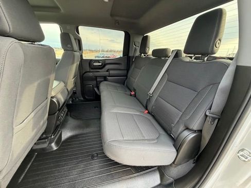 Used 2021 Chevrolet Silverado 1500 LT AWD/4WD image 19