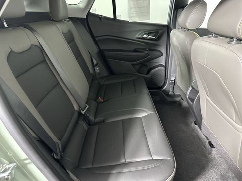 Used 2025 Chevrolet Trax ACTIV w/ Sunroof Package FWD image 28