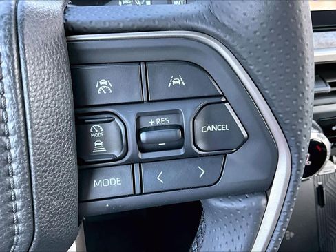 Used 2025 Toyota 4Runner Trailhunter image 20