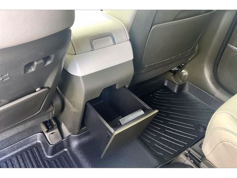 Used 2025 Hyundai Santa Fe Calligraphy image 26