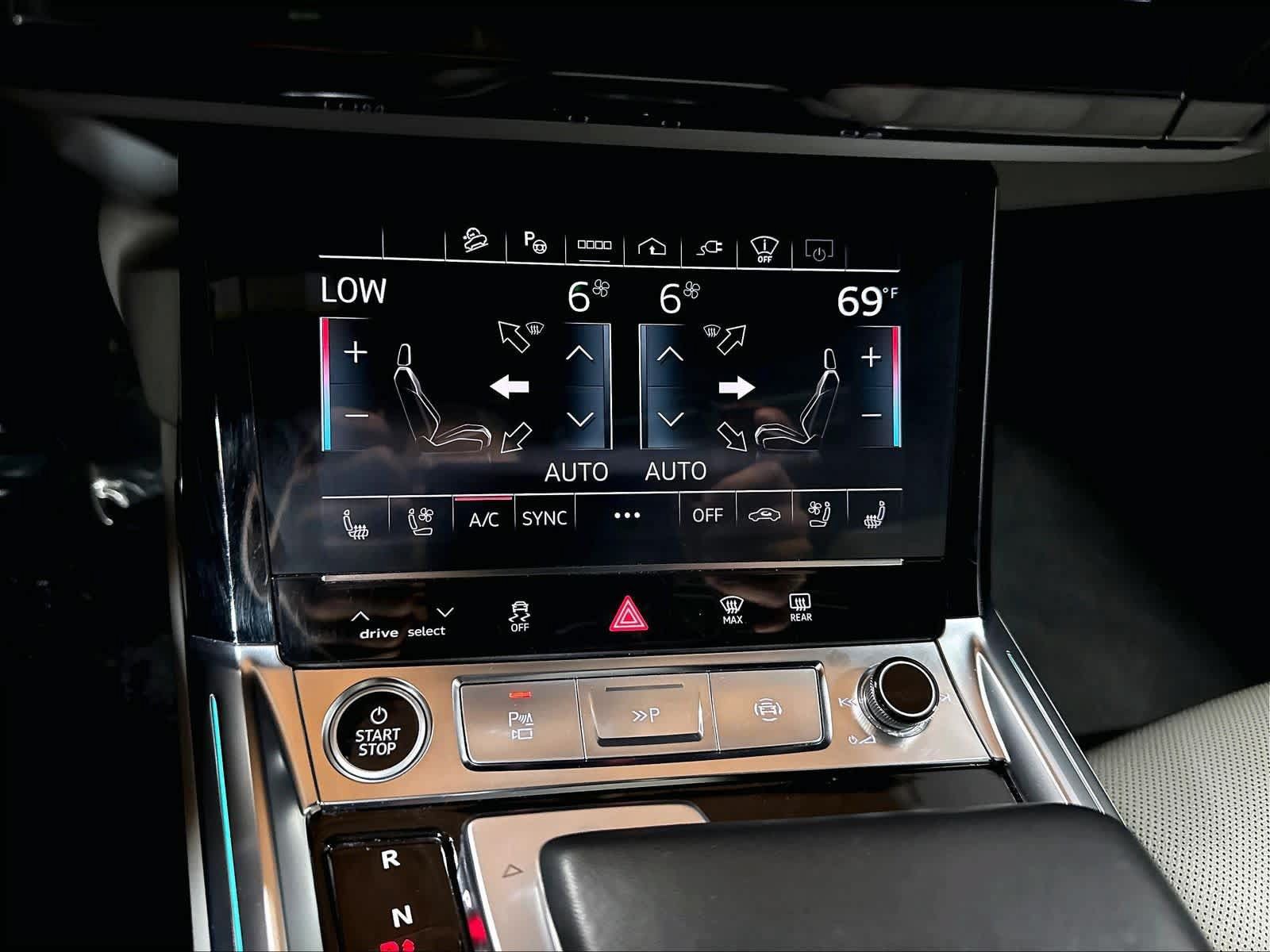 Certified 2024 Audi Q8 e-tron Premium Plus AWD/4WD image 33