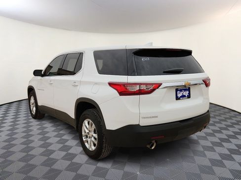 Used 2019 Chevrolet Traverse LS FWD image 3