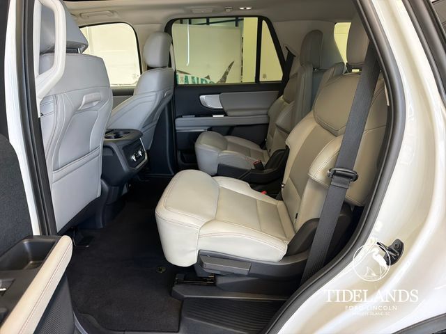 Certified 2025 Ford Expedition Active RWD image 30