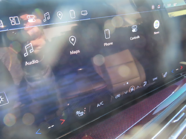 Used 2024 Chevrolet Traverse Z71 w/ LPO, Floor Liner Package AWD/4WD image 25