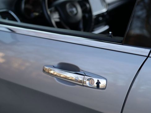 Used 2020 Jeep Grand Cherokee Limited image 39