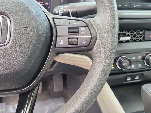 Used 2024 Honda Accord EX image 19