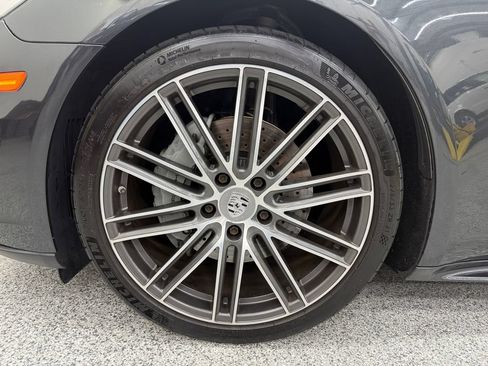 Used 2018 Porsche Panamera 4S AWD/4WD image 46
