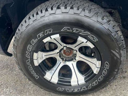 Used 2013 RAM 1500 Express AWD/4WD image 11